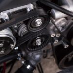 moteur gris et noir