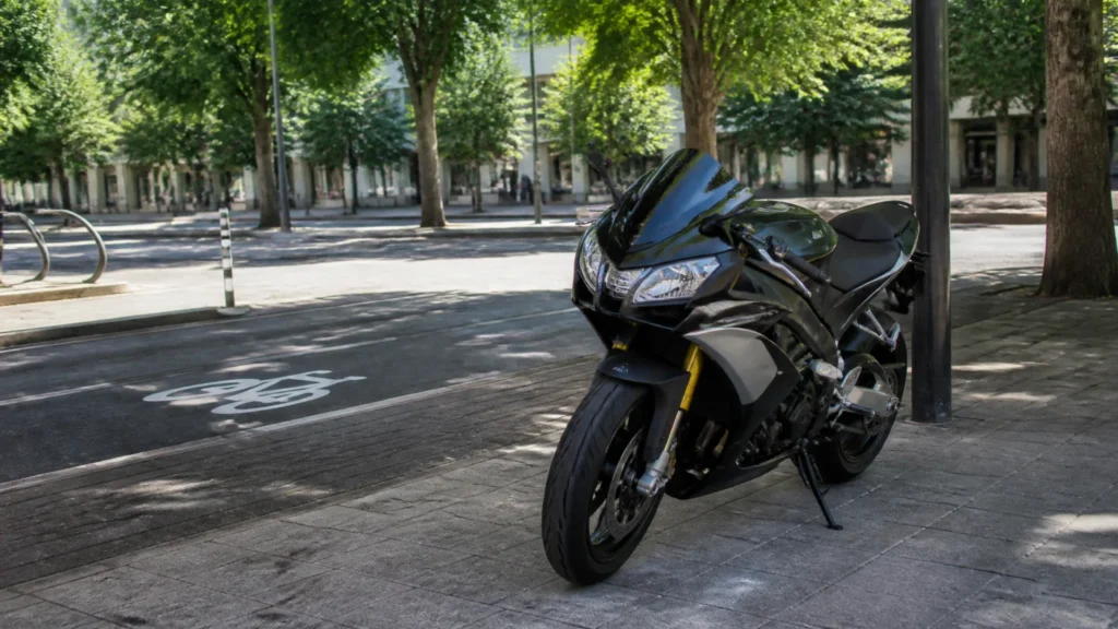 Where are you allowed to park your motorcycle: the rules you need to know